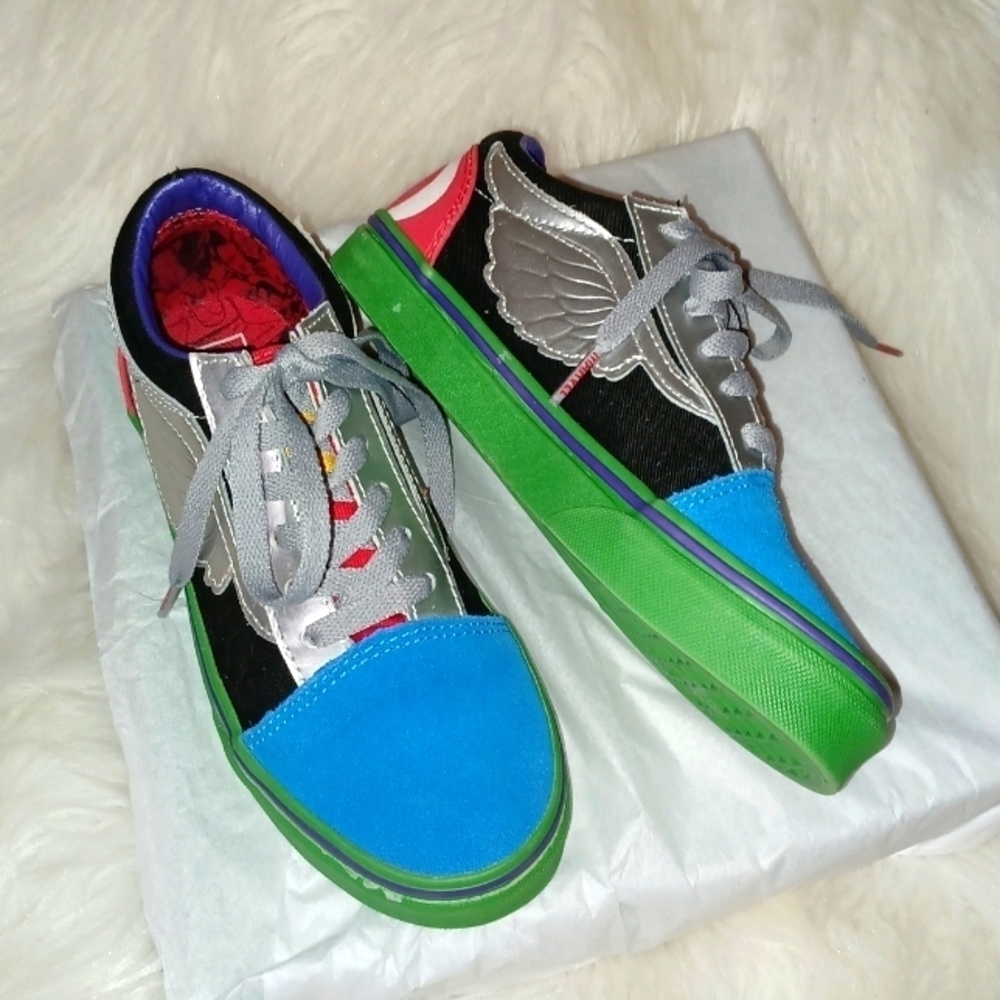 💥VANS OFF THE WALL MARVEL'S Back to school
